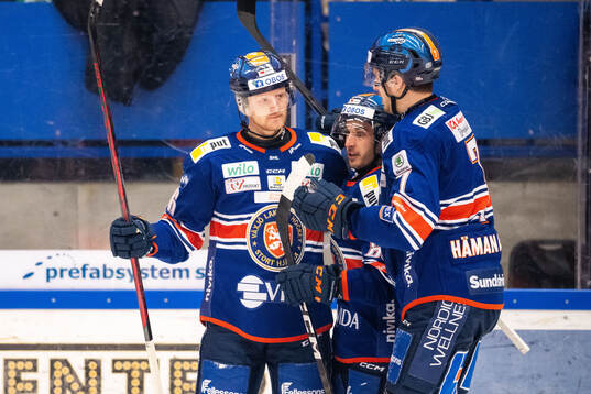 Växjös Joachim Blichfeld jublar