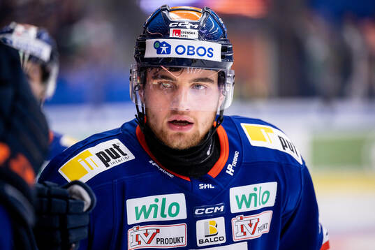 Växjös Glenn Gustafsson jublar