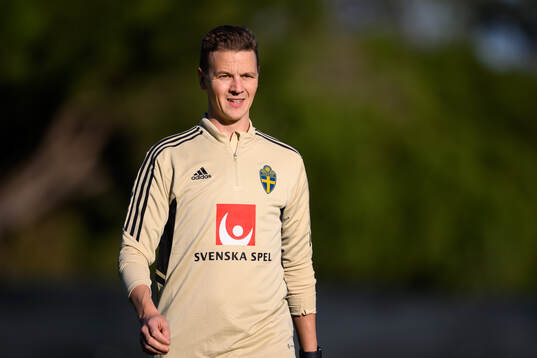 goalkeeper coach Maths Elfvendal of the Swedish national