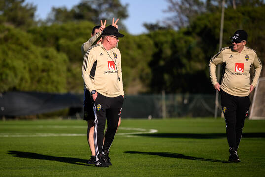 video analyst Christoffer Bernspång and head coach Janne