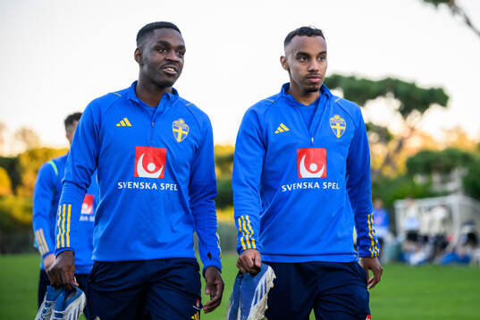 Joel Asoro and Bilal Hussein of the Swedish national