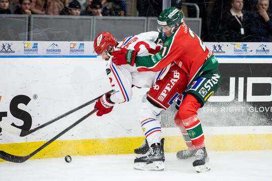 Timrås Per Svensson och Frölundas Loui Eriksson