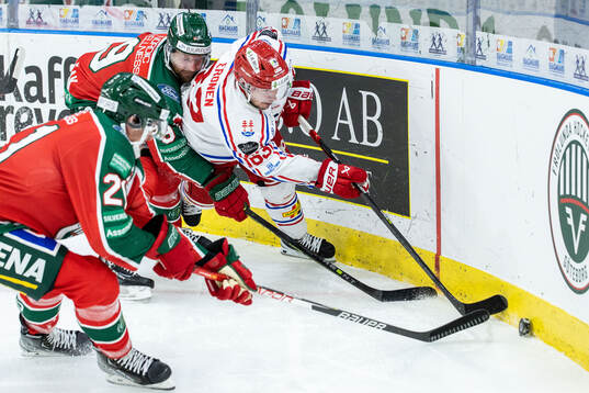 Frölundas Loui Eriksson och Jan Mursak mot Timrås Elmeri