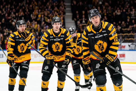 Skellefteås Joakim Lindström jublar