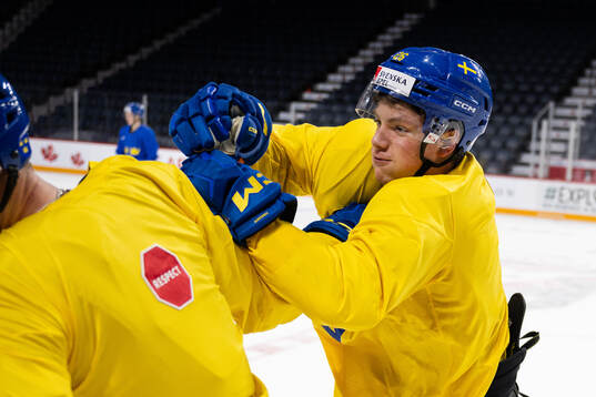 Oskar Pettersson and Victor Stjernborg of Sweden
