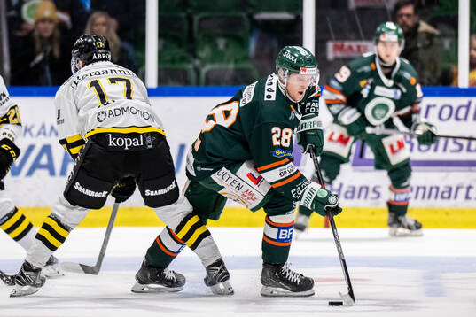 Kristianstads Linus Pettersson och AIKs William Eriksson