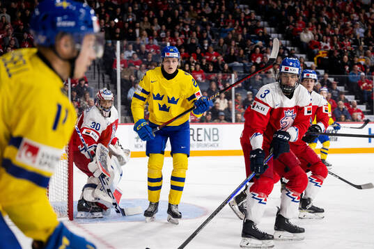 Milton Oscarson of Sweden