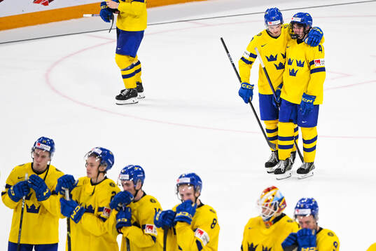 Calle Odelius and Axel Sandin-Pellikka of Sweden look