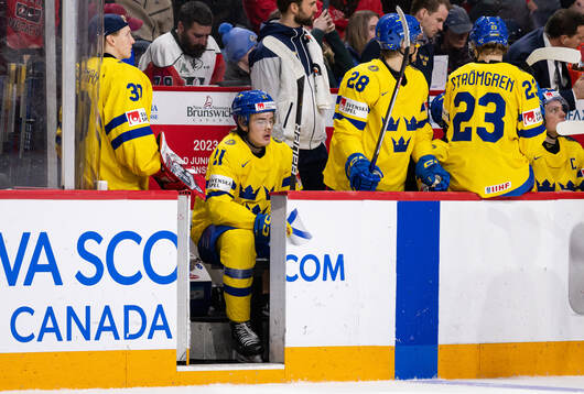 Leo Carlsson of Sweden looks dejected