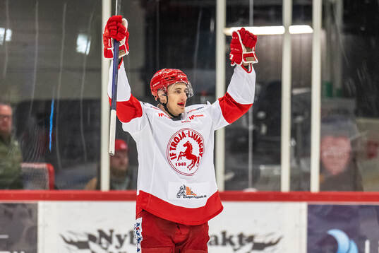Troja/Ljungbys Emil Ekholm jublar