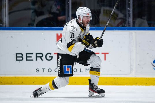Västerås Blake Speers jublar