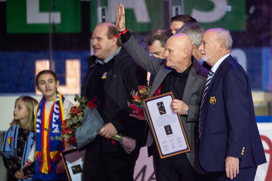 Håkan Södergren hyllas