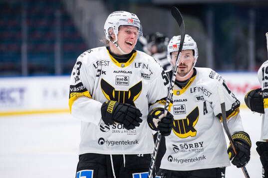 Västerås Anton Eriksson jublar