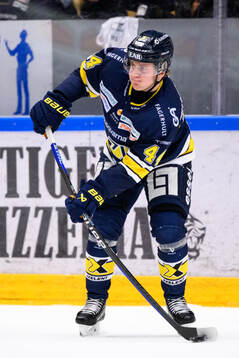 HV71s Emil Andrae