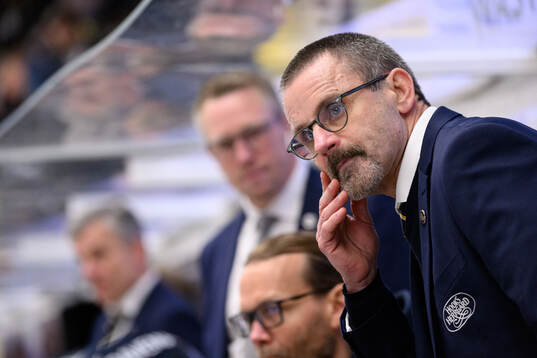 HV71s tränare Tommy Samuelsson
