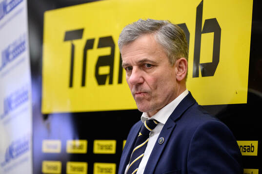 HV71s assisterande tränare Fredrik Stillmann
