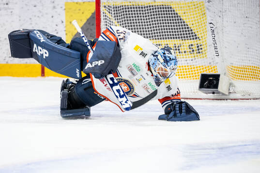Växjös målvakt Emil Larmi
