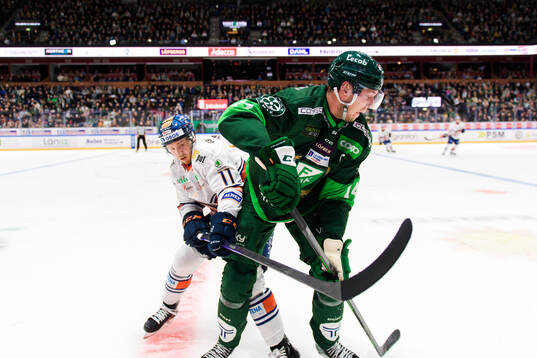 Växjös Kalle Kossila och Färjestads Victor Ejdsell