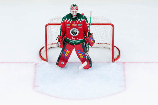 Frölundas målvakt Frederik Dichow