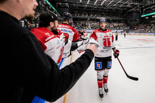 Örebros Filip Berglund jublar