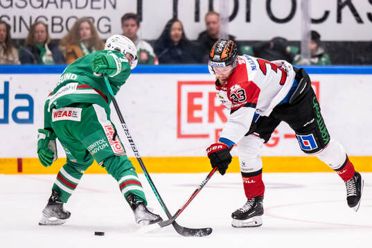 Rögles Erlend Lesund och Örebros Christopher Mastomäki