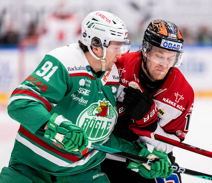 Rögles Adam Tambellini och Örebros Rodrigo Abols