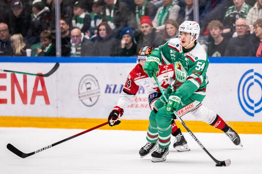 Rögles William Wallinder och Örebros Jani Lajunen