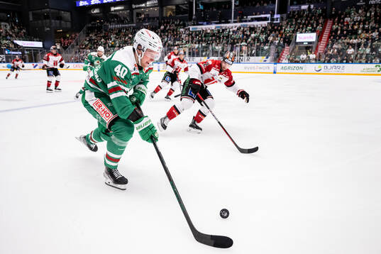 Rögles Oskar Stål-Lyrenäs och Örebros Rasmus Rissanen