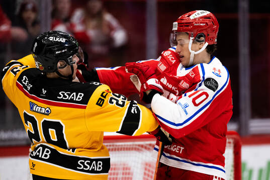 Luleås Erik Gustafsson och Timrås Robin Alvarez