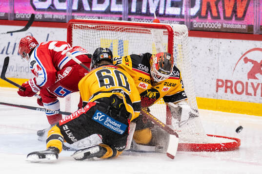 Timrås Jonathan Dahlén mot Luleås Julius Honka och