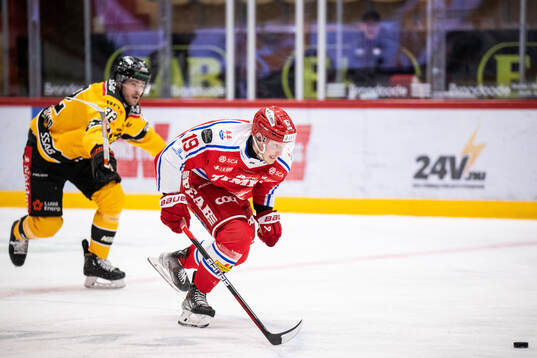 Luleås Oscar Engsund och Timrås Erik Andersson