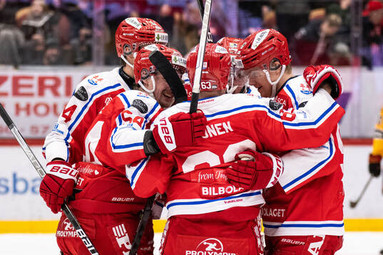 Timrås spelare jublar