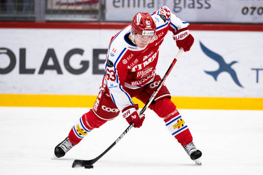 Timrås Elmeri Eronen skjuter assist på 1-1 målet
