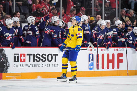 Liam Öhgren of Sweden looks dejected