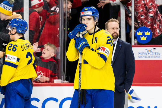 Liam Öhgren of Sweden looks dejected