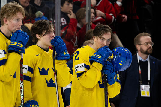 Noah Östlund of Sweden looks dejected