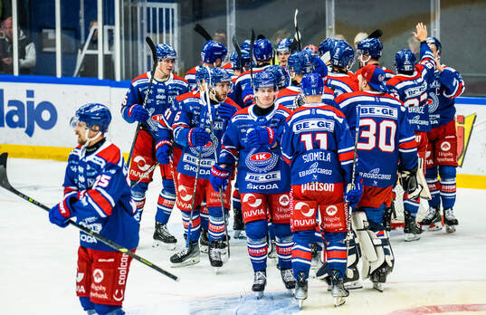 Oskarshamns spelare jublar