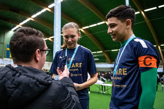Malmö FF F16s Lydia Liljegren och BK Olympic P16s Ibrahim