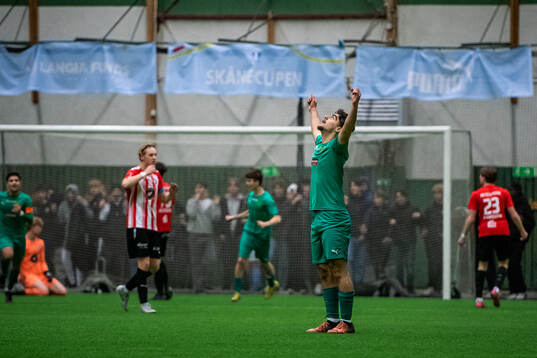 BK Olympic P16s Adonik Tashevi jublar