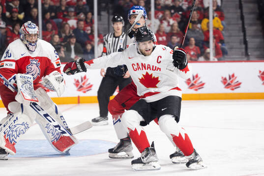 Shane Wright of Canada