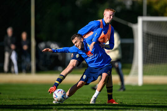 Yasin Ayari and Hugo Larsson of the Swedish men's football