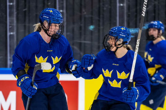 Astrid Lindeberg of Sweden celebrate at a practice session