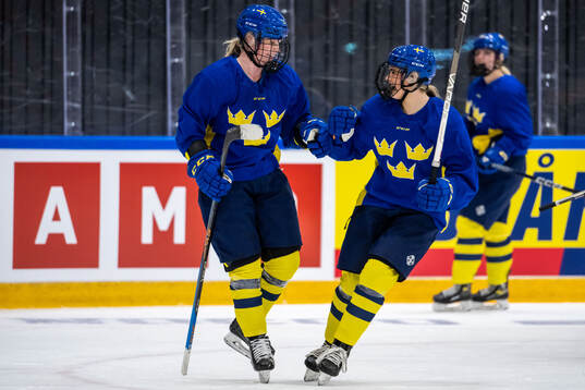 Astrid Lindeberg of Sweden celebrate at a practice session