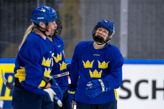 Stina Andersson of Sweden celebrate at a practice session