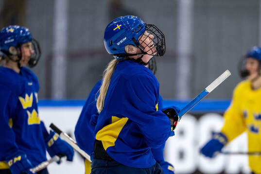 Astrid Lindeberg of Sweden celebrate at a practice session