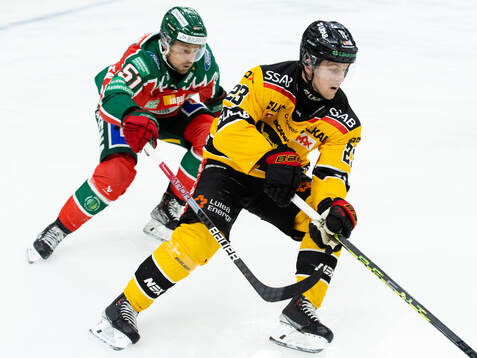 Frölundas Mats Rosseli Olsen och Luleås Jesper Sellgren