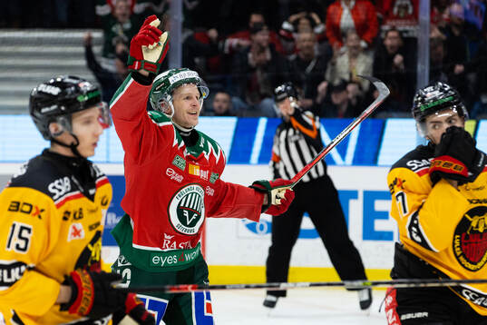 Frölundas Max Friberg jublar