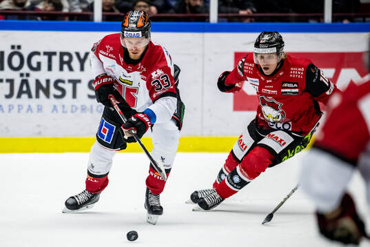 Örebros Christopher Mastomäki och Malmö Redhawks Marcus