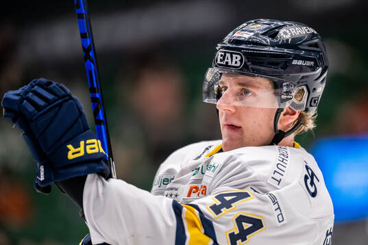 HV71s Emil Andrae