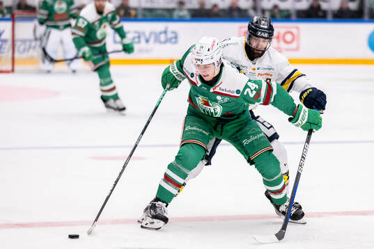 Rögles Marco Kasper och HV71s Taylor Matson